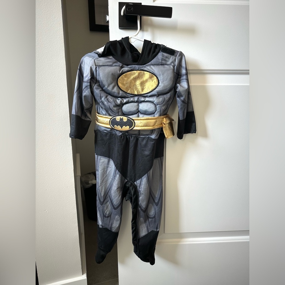 Batman Halloween costume 6-12 months